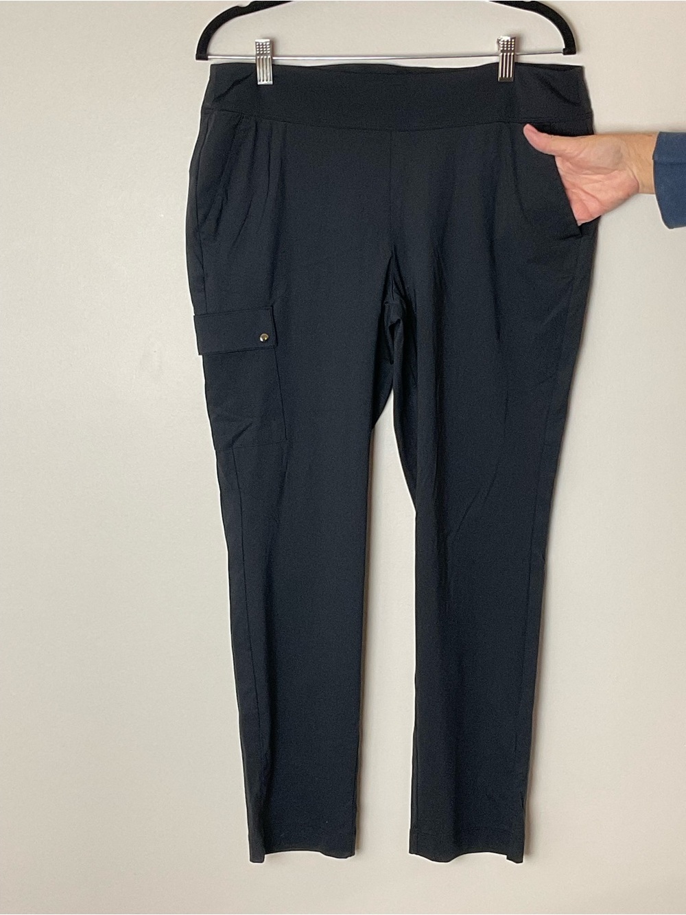 Greg Norman Women’s  Black Cargo Athletic Pant Golf Commuter Gorpcore M